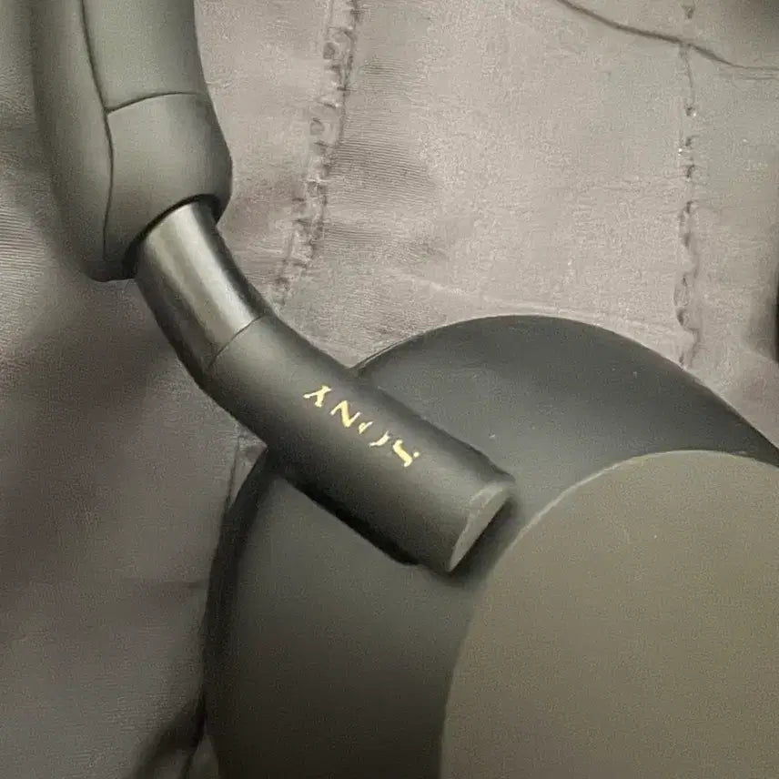 [BUNJANG] Sony WH-1000XM5 Headphones with Case / 소니 wh-1000xm5 블랙 헤드폰 케이스 포함