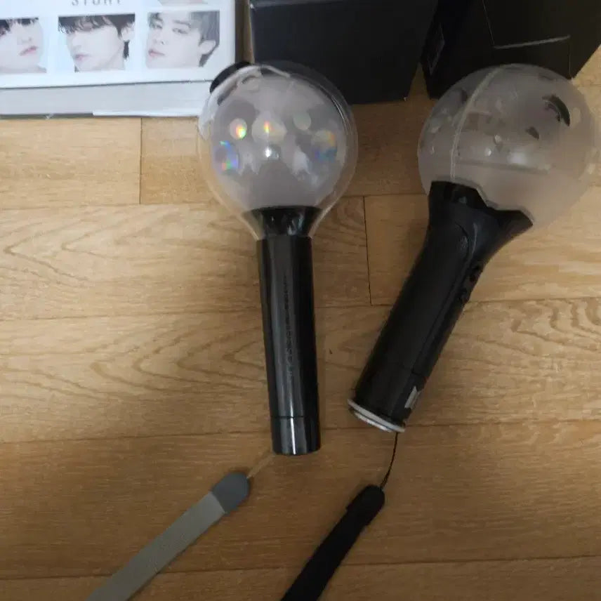 [BUNJANG] BTS Army Bomb Ver.3 &amp; Map of the Soul Photocard Bundle / 아미밤 2종, bts 비욘드 스토리 1권 일괄 판매
