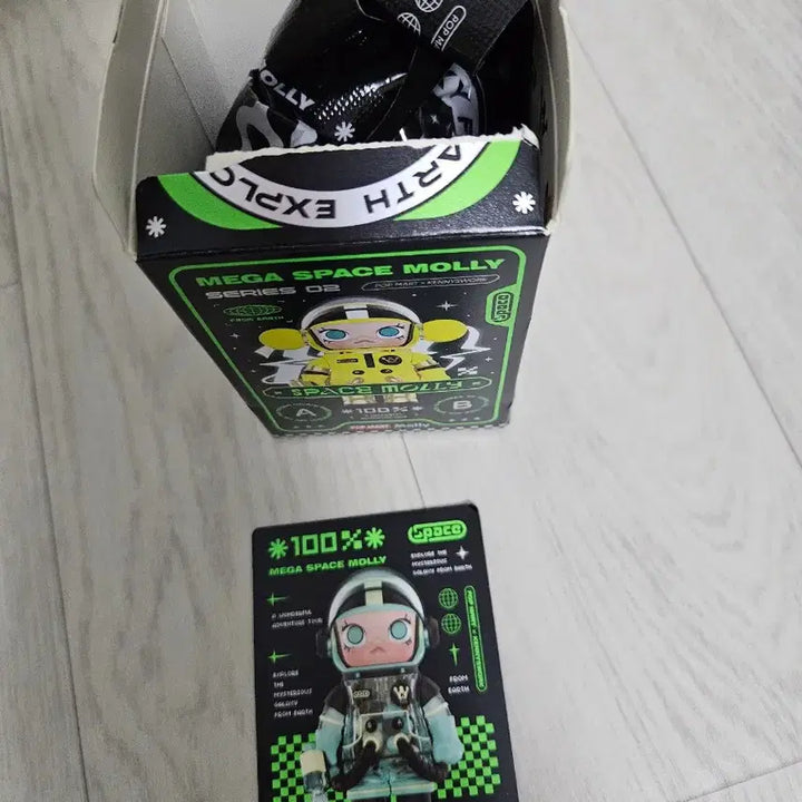 [BUNJANG] Pop Mart Mega Space Molly Series 2 Mint Chocolate Vinyl Sealed / 팝마트 메가 스페이스몰리 2탄 민트초코 비닐미개봉 새상품
