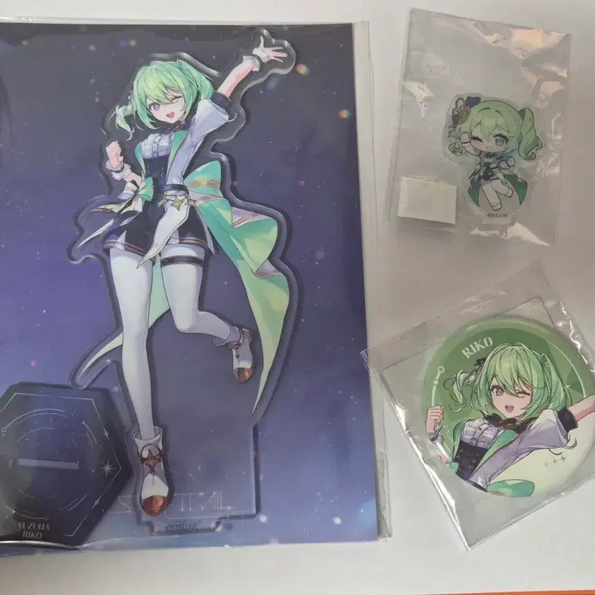 [BUNJANG] Stellive Rico Concert Acrylic Stand &amp; Badge Set / 스텔라이브 리코 콘서트 아크릴 스탠드 뱃지 세트