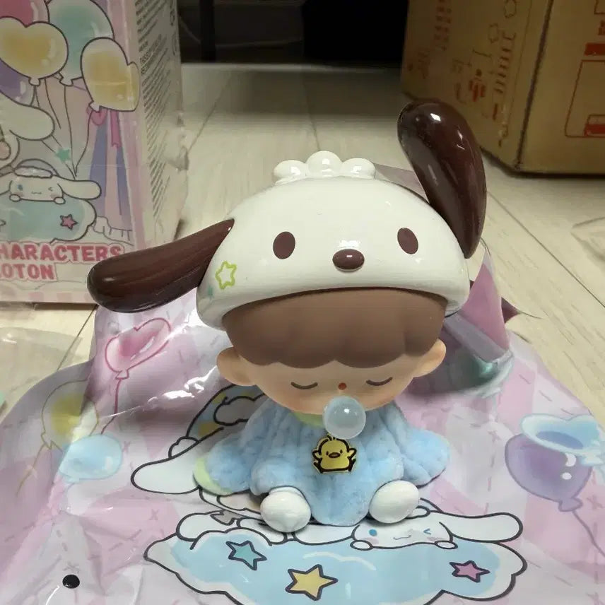 [BUNJANG] Zzoton x Sanrio POCHACCO Figure / zzoton x 산리오 취침 전 준비 포차코피규어