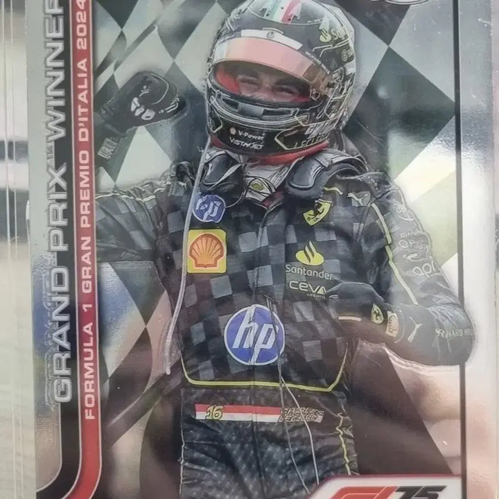 [BUNJANG] Scuderia Ferrari Charles Leclerc Carlos Sainz Formula 1 Autograph Card Bundle Set / 탑스크롬 페라리 르클레르, 사인츠 포뮬러1 카드 일괄