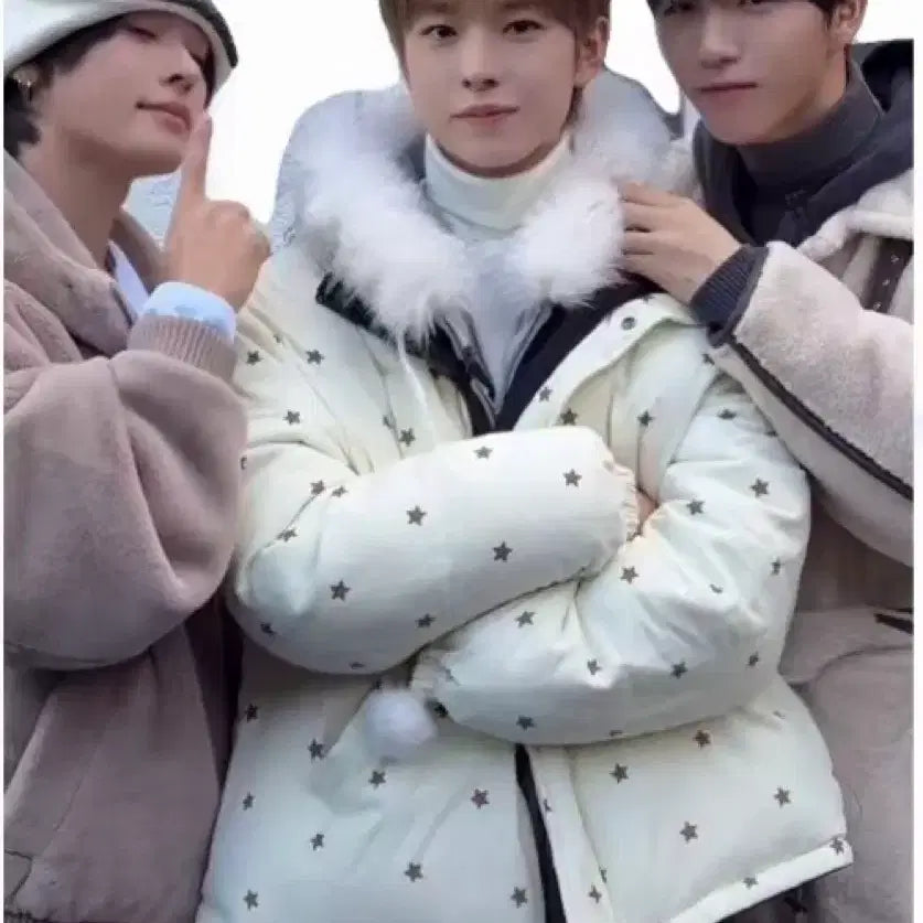 [BUNJANG] NCT WISH Yushi Padded Jacket / 엔시티 위시 유우시패딩 손민수