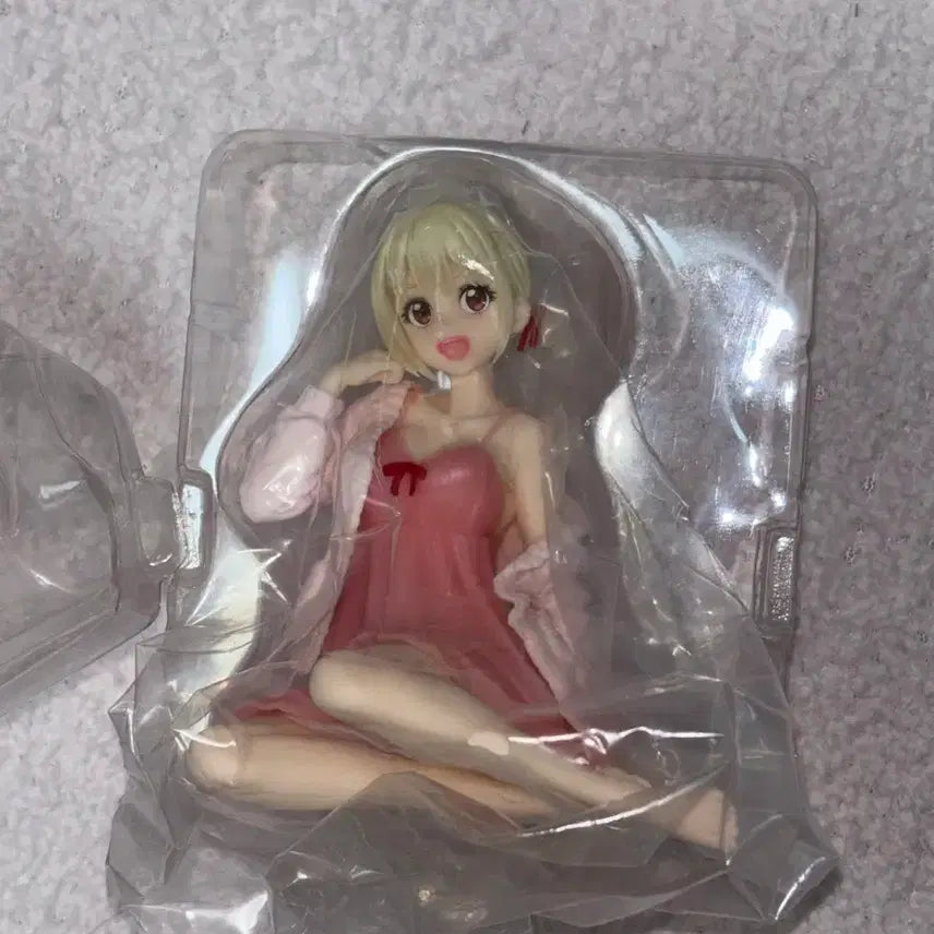 [BUNJANG] Lycoris Recoil Nishikigi Chisato Desktop Figure / 리코리스리코일 니시키기치사토 데스크탑 피규어