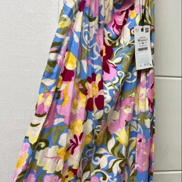 [BUNJANG] Zara Floral Halterneck Maxi Dress / 자라 플라워 홀터넥 원피스 (새상품)