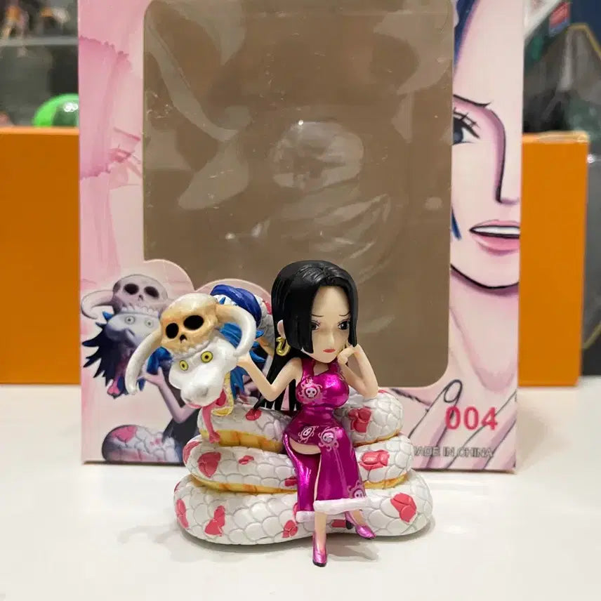 [BUNJANG] One Piece Boa Hancock World Collectable Figure (Replica) / 원피스 보아핸콕 월콜라인 가품 판매합니다