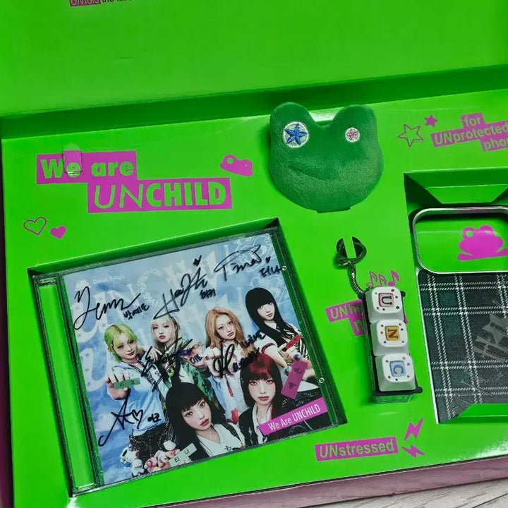 [SOLD OUT] 걸그룹 언차일드 MD 엠디+싸인시디 키트 팝니다 SELL