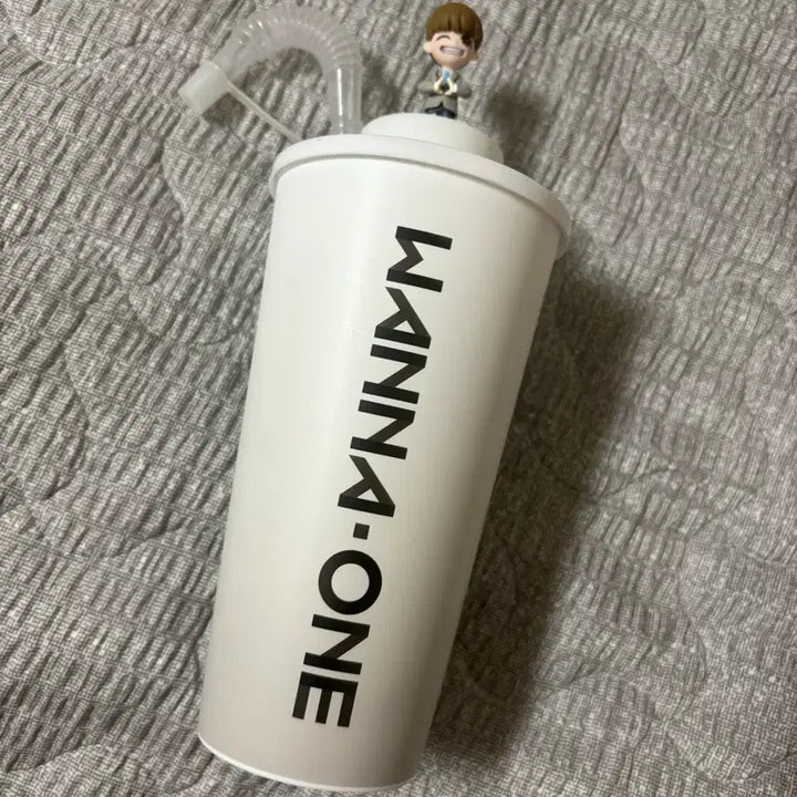 [BUNJANG] Wanna One Park Jihoon Figure Cold Cup (Unused) / 워너원 박지훈 피규어컵 콜드컵(미사용)