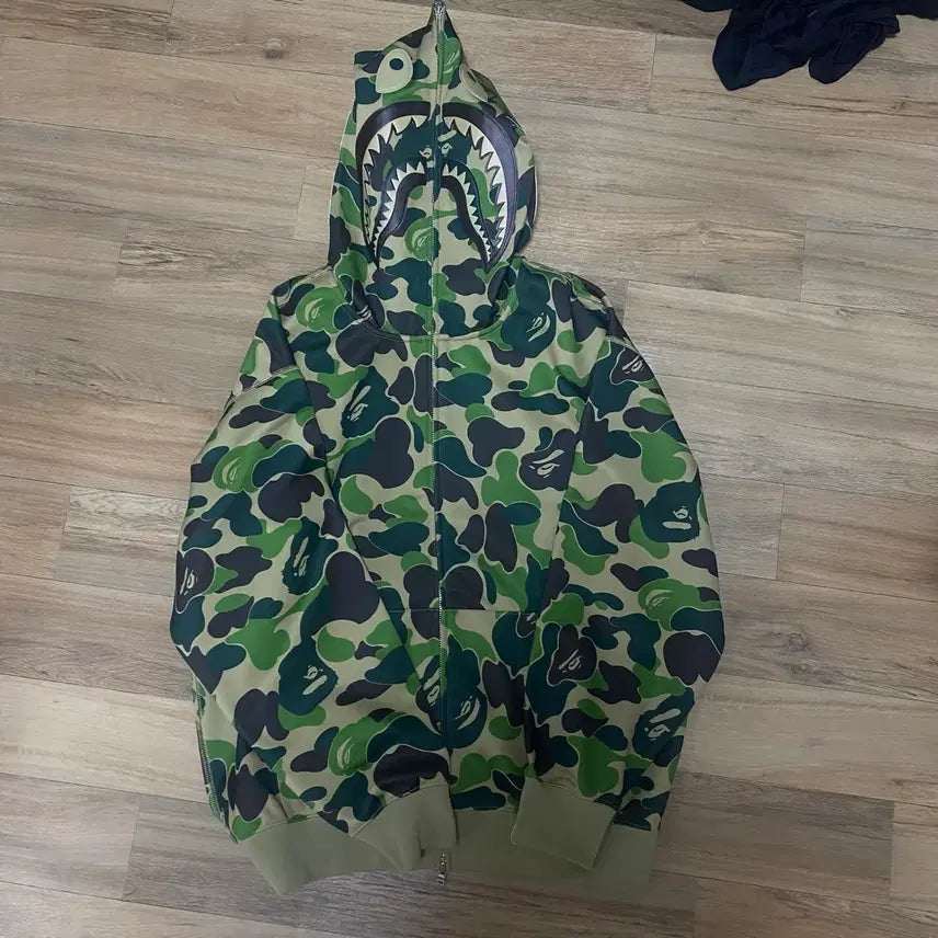 [BUNJANG] BAPE ABC Camo Shark Full Zip Hoodie Green L / 베이프 ABC 카모 샤크 후드 집업 그린 L