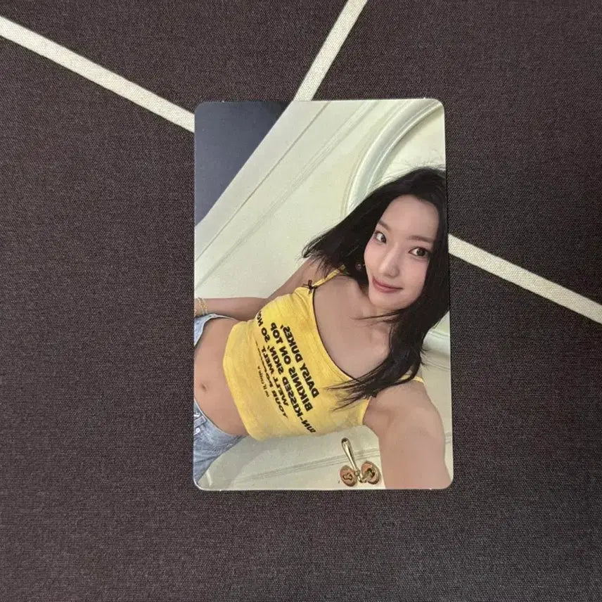[BUNJANG] fromis_9 Supersonic Juicy Ver. Lee Saerom Photocard / 프로미스나인 프미나 supersonic 수퍼소닉 포토북 앨범 이새롬 포카