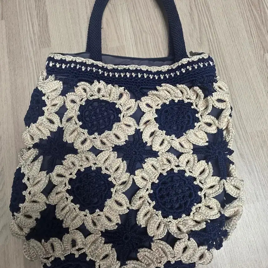 [BUNJANG] Sunflower Embroidered Tote Bag / 해바라기가방