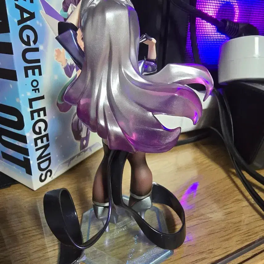 [BUNJANG] League of Legends K/DA Evelynn POP MART Figure / 리그오브레전드 K/DA 이블린 피규어 팝마트