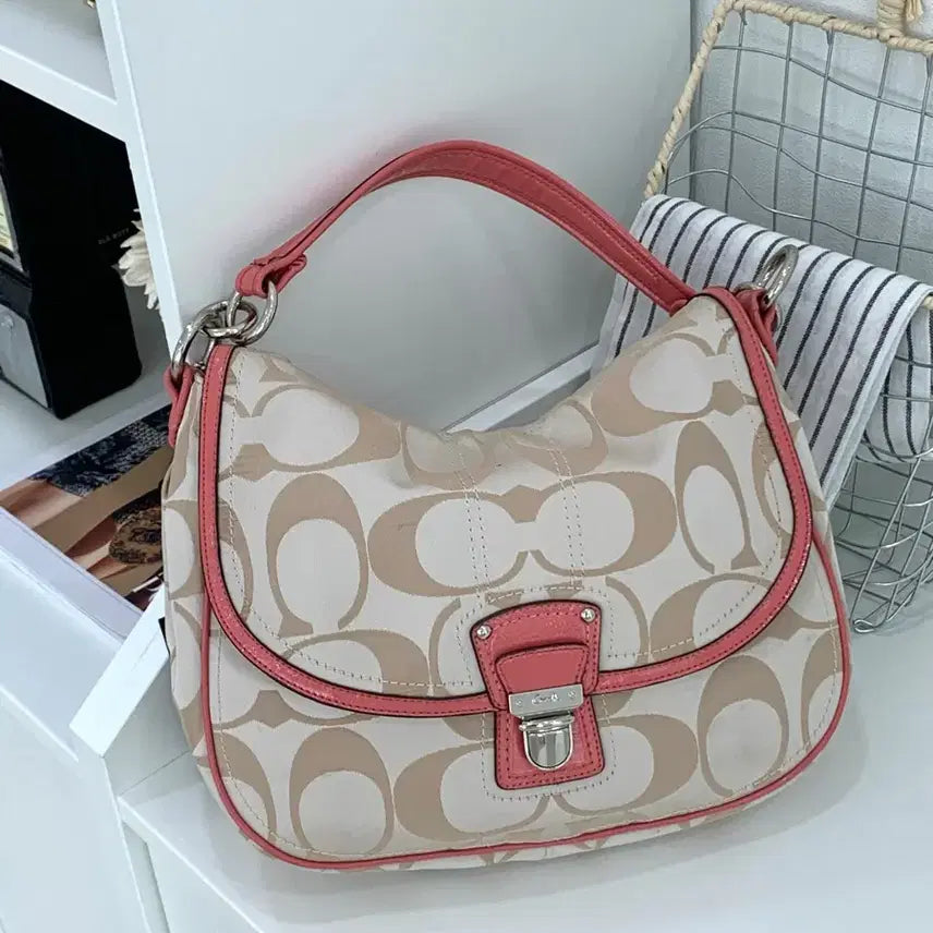 [BUNJANG] Coach Himitsu Gyaru Pink Ivory Buckle Shoulder Bag / 코치 Coach 히메갸루 핑크 아이보리 버클 숄더백