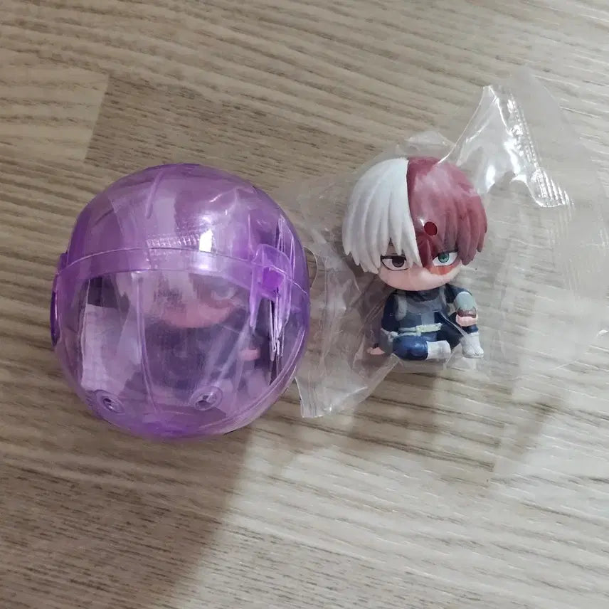 [BUNJANG] My Hero Academia Todoroki Shoto Gacha Figure (Sealed) / 히로아카 나히아 가챠 토도로키 쇼토 팝니다(미개봉)