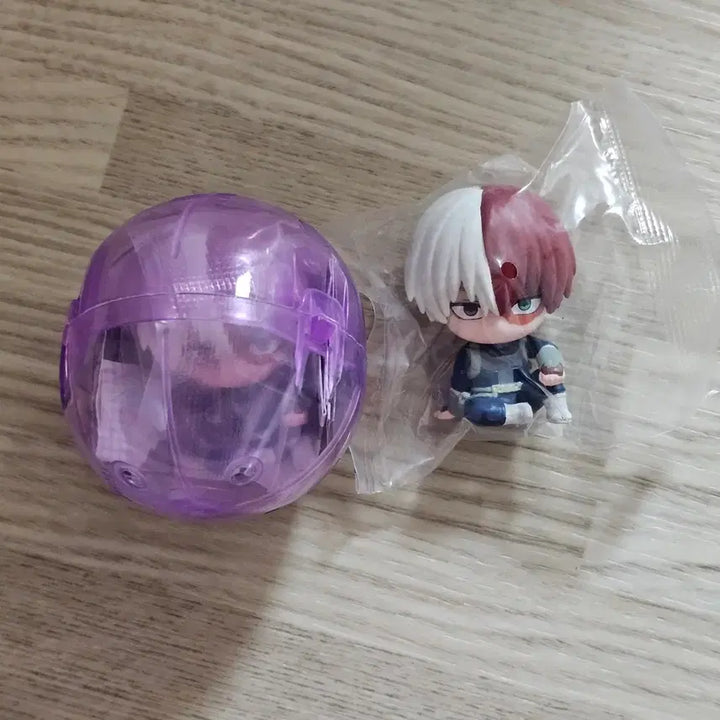 [BUNJANG] My Hero Academia Todoroki Shoto Gacha Figure (Sealed) / 히로아카 나히아 가챠 토도로키 쇼토 팝니다(미개봉)