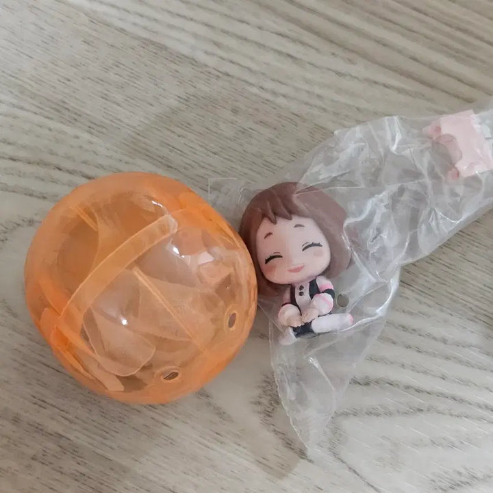 [BUNJANG] My Hero Academia Ochaco Uraraka Gacha Figure (Sealed) / 히로아카 나히아 가챠 우라라카 오차코 팝니다(미개봉)