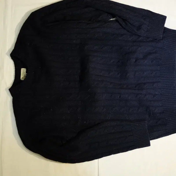 [BUNJANG] Man in Jungle Cable Knit Sweater / 맨인정글 니트