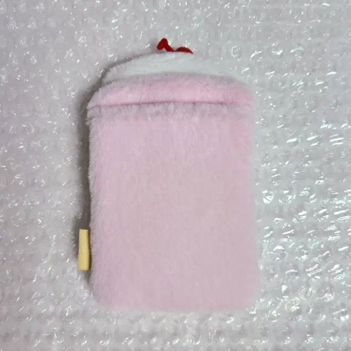 [BUNJANG] Pudding Soda Berry Pudding Faux Fur Photocard Holder Keychain / 푸딩 소다 털 포카홀더 키링 양도 판매