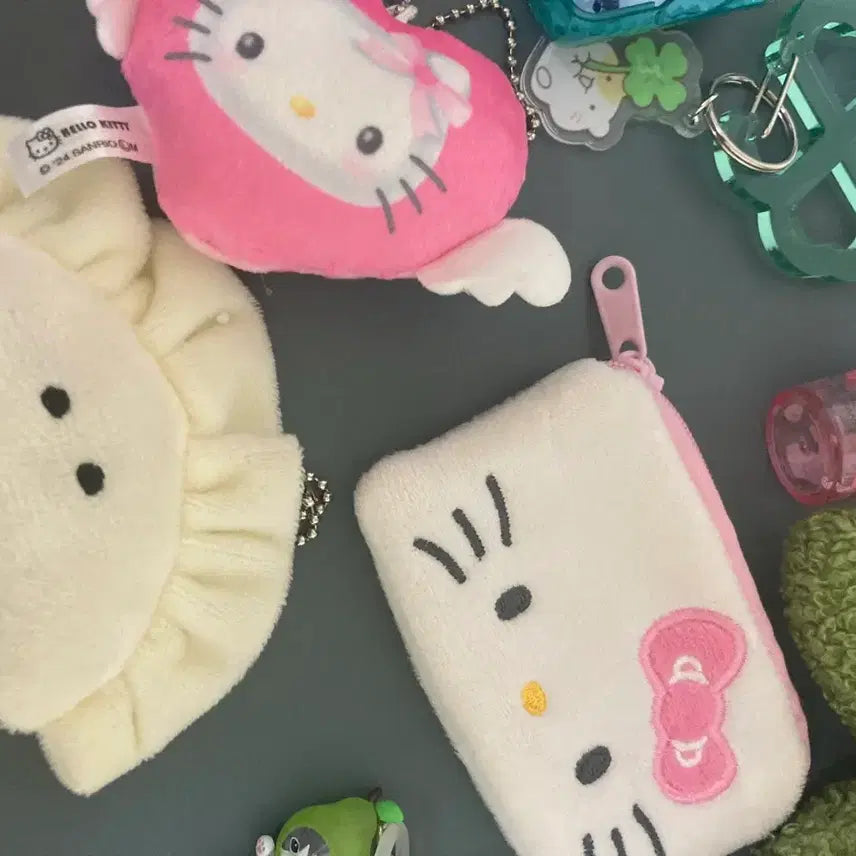 [BUNJANG] Sanrio Hello Kitty Carabiner Keyring Bundle / 키링 가챠 카라비너 다이소 키티 지갑 일괄판매