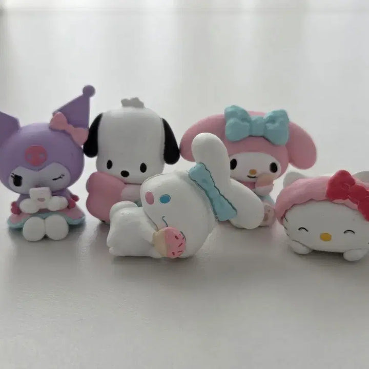 [BUNJANG] Sanrio "Time at Home" Gacha Full Set Figures / 산리오 집에 있는 시간 가챠 풀셋) 마멜 포챠코 피규어