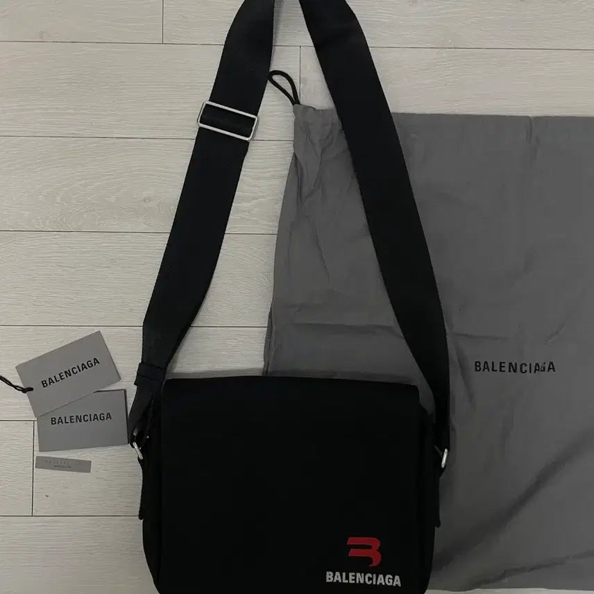 [BUNJANG] Balenciaga Crossbody Messenger Bag Black / 발렌시아가 (BALENCIAGA) 크로스백&amp;메신저백 블랙
