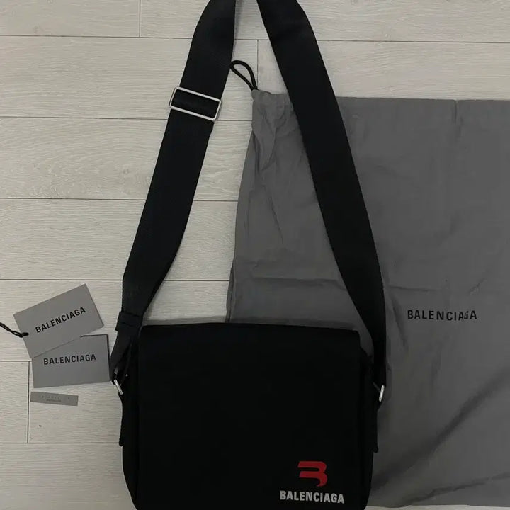 [BUNJANG] Balenciaga Crossbody Messenger Bag Black / 발렌시아가 (BALENCIAGA) 크로스백&amp;메신저백 블랙