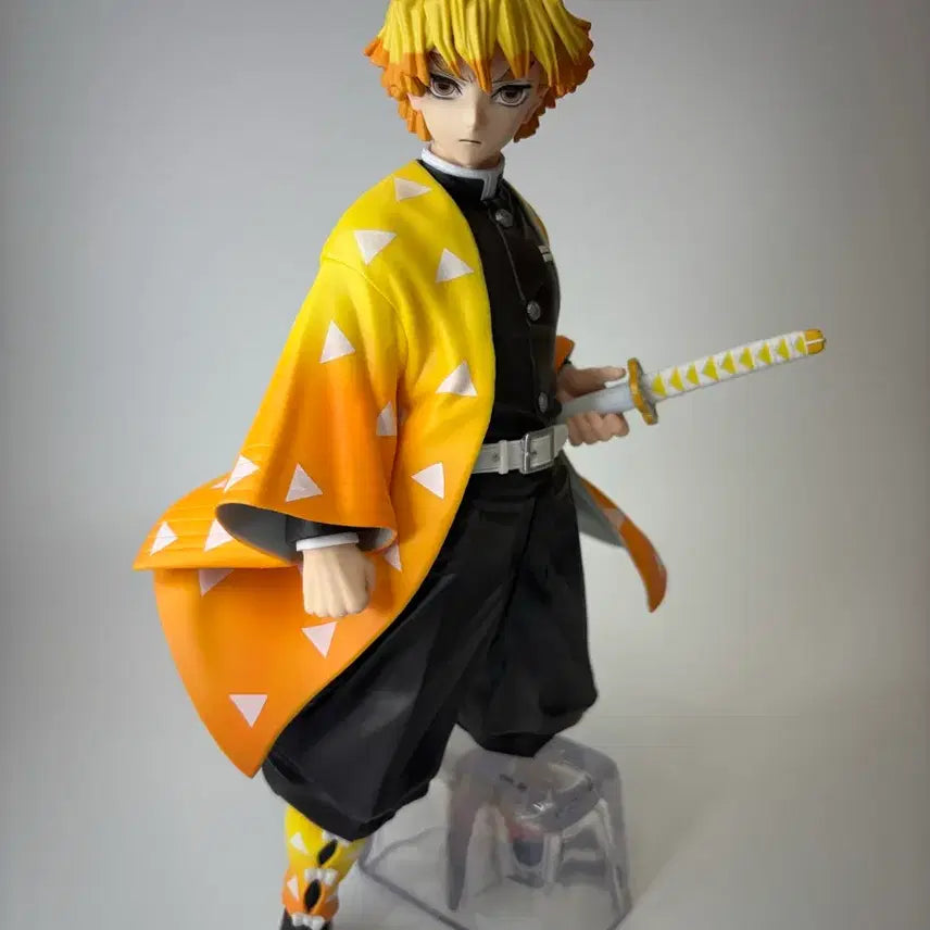 [BUNJANG] Demon Slayer Zenitsu A Prize Figure (Opened, Excellent Condition) / [개봉양품] 귀멸의칼날 젠이츠 A상
