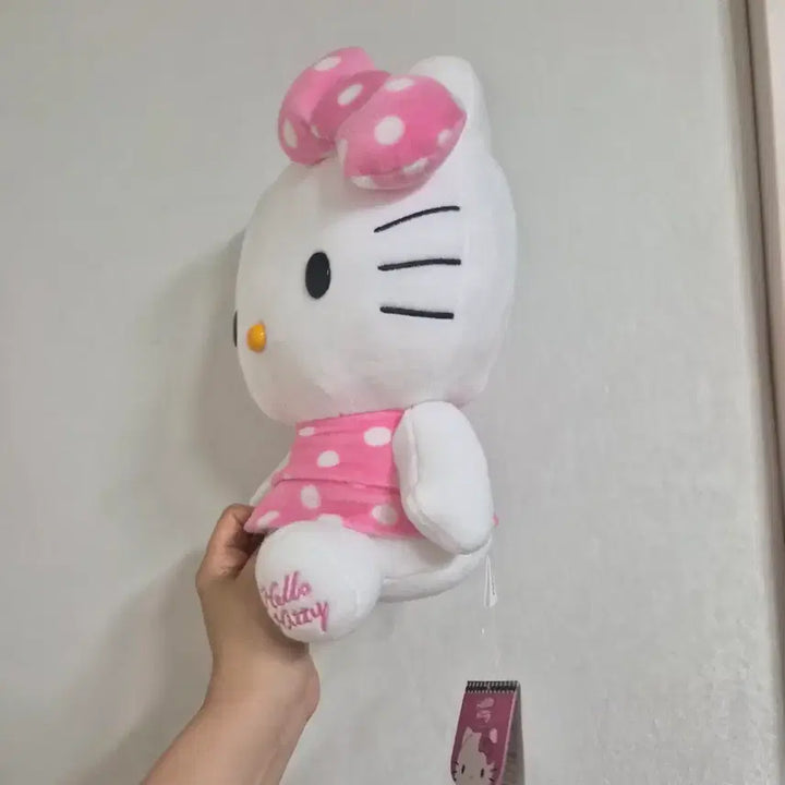 [BUNJANG] Hello Kitty Medium Plush Doll / 헬로키티 중형 인형