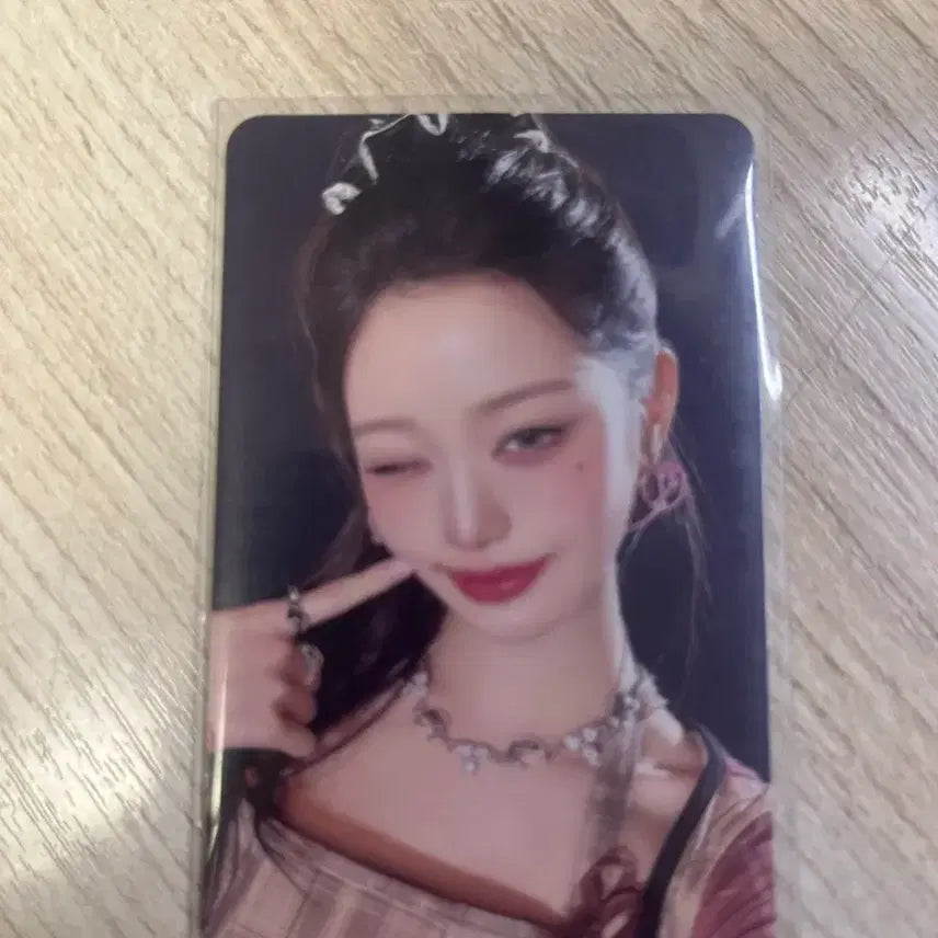 [BUNJANG] IVE Jang Wonyoung EMpathy Photocard / 장원영 엠파시 포카 팔아요