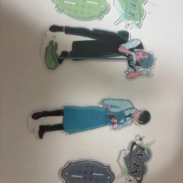 [BUNJANG] Astellas Ivan, Till Cafe Acrylic Stand Bundle Set / (급전) 에이스테 이반, 틸 카페 아크릴 판매