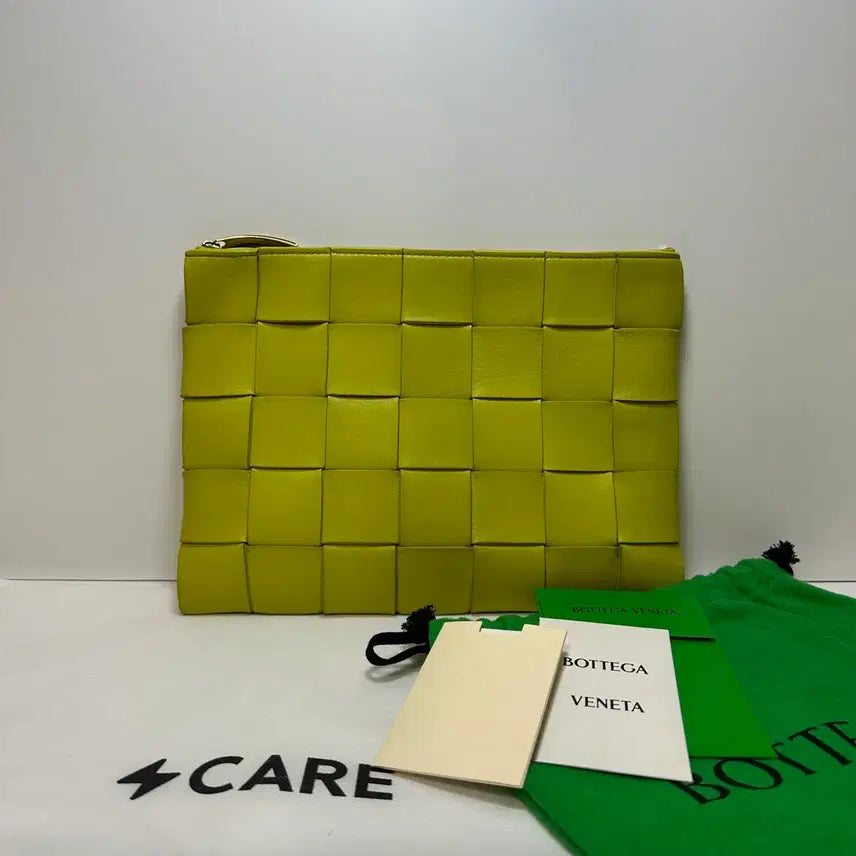 [BUNJANG] Bottega Veneta Cassette Carfskin Clutch Medium / [A/풀구성, 번개케어] 보테가베네타 카세트 클러치백