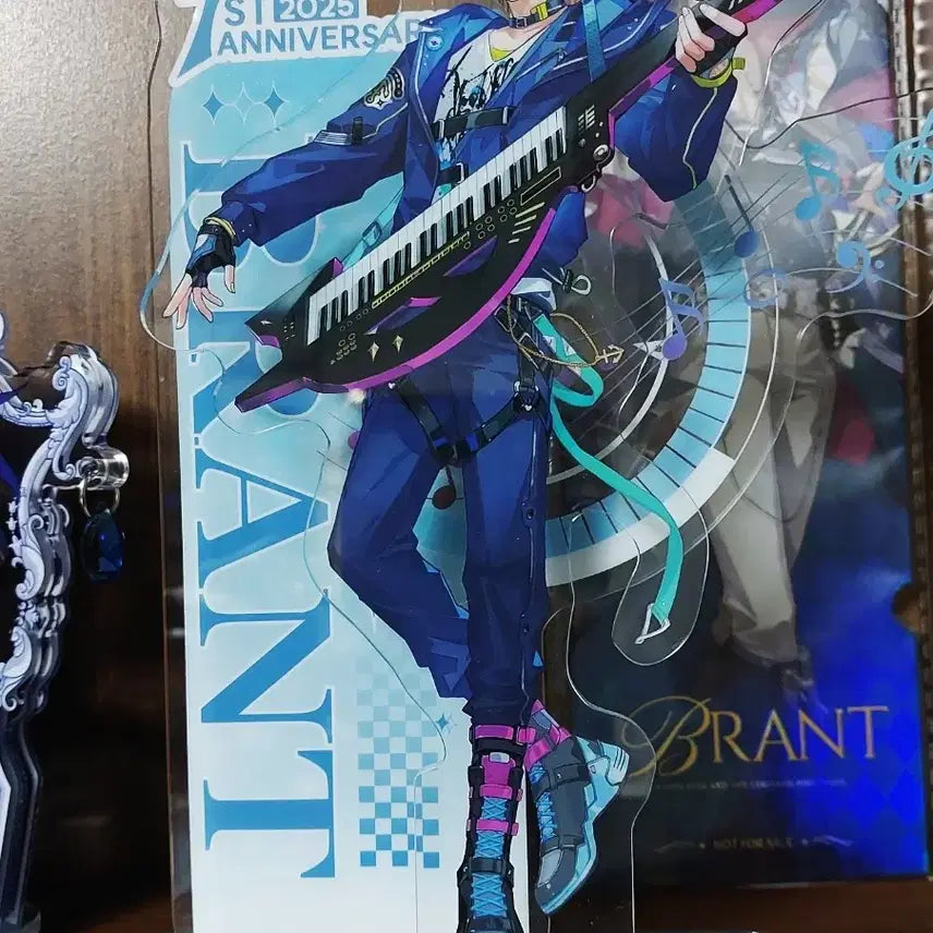 [BUNJANG] MeiJiao Brent 1st Anniversary Collaboration Acrylic Stand / 명조 브렌트 일본 1주년 기념일 콜라보 아크릴 스탠드