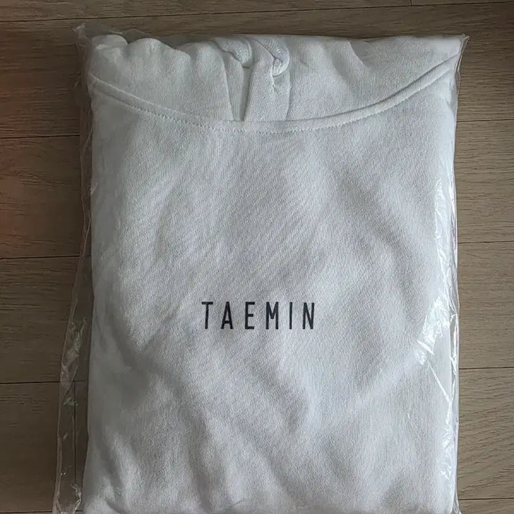 [BUNJANG] Taemin T1001101 Concert Hoodie White (Sealed) / 태민 T1001101 콘서트 후드 미개봉