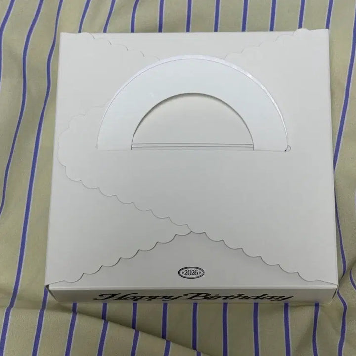 [BUNJANG] NCT WISH Yushi Birthday MD Cake Box (Sealed) / [미개봉]엔시티 위시 유우시 생일 md 케이크 박스