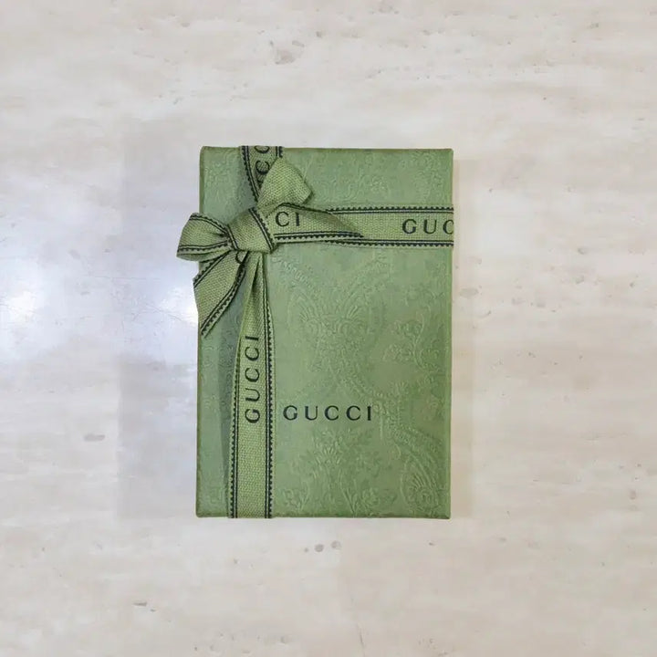 [BUNJANG] Gucci Full Set - Box, Shopping Bag, Ribbon, Booklet / [정품]구찌 박스+쇼핑백+리본+북렛 풀구성품,구찌 쇼핑백,구찌 지갑,구찌