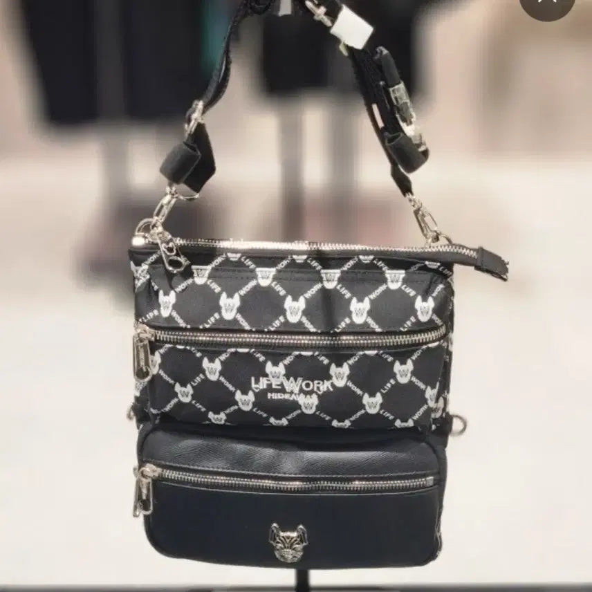 [BUNJANG] Lifework Radogram Crossbody Bag Black / 라이프워크 라도그램 크로스백 블랙