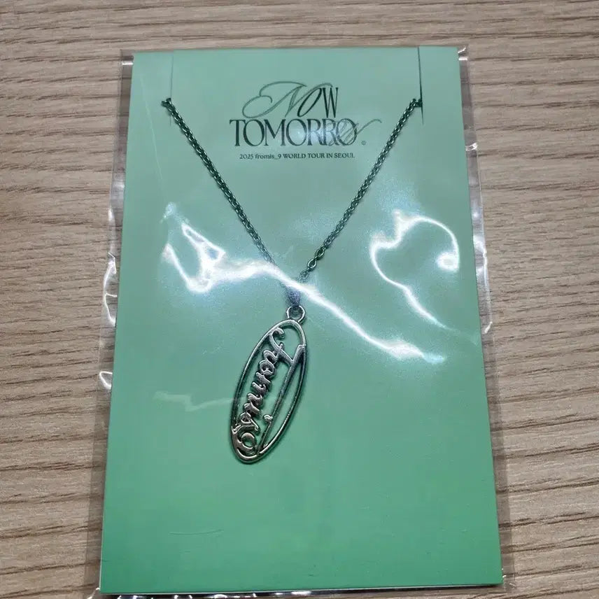 [BUNJANG] Fromis_9 Now Tomorrow Concert Necklace / Now Tomorrow 프로미스나인 목걸이
