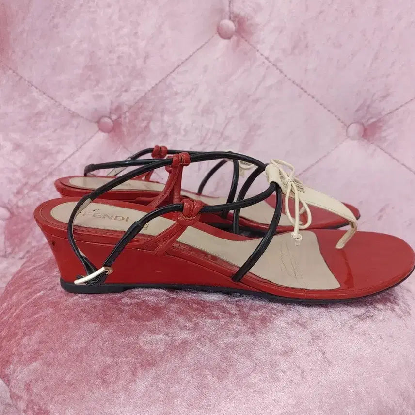 [BUNJANG] Fendi Sandals / 정품- 펜디 샌들