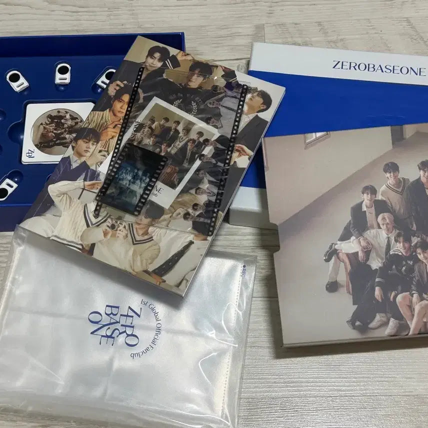 [BUNJANG] ZB1 Zerose Official Kit 1st Gen / 제베원 제로즈 공식키트 1기 양도