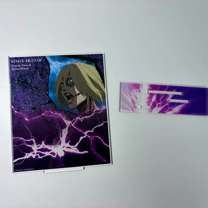 [BUNJANG] Attack on Titan Annie Leonhart Acrylic Stand / 애니 레온하트 판 아크릴