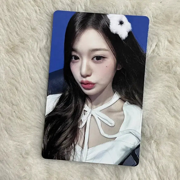 [BUNJANG] IVE REALIZE Lucky Draw YooJin Photocard / 아이브 리바이브 럭드 위드뮤 원영 포카