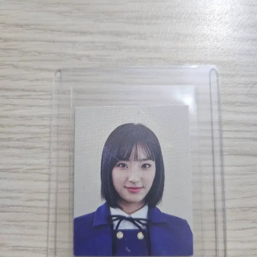[BUNJANG] fromis_9 Lee Saerom Proof Photo / 프로미스나인 투하트 이새롬 증명사진