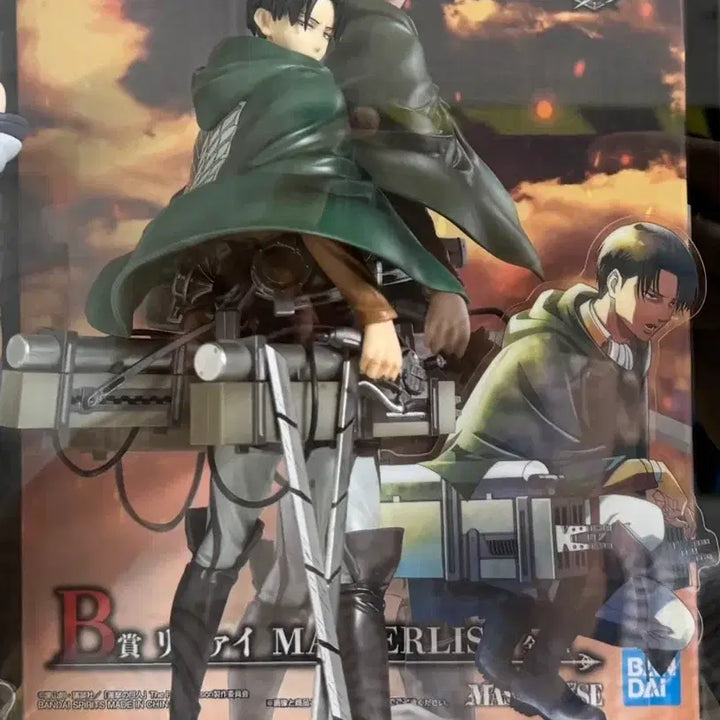 [BUNJANG] Attack on Titan Levi B Prize Figure + D Prize Acrylic / 진격거 이치방쿠지 리바이B상 피규어+D상 아크릴