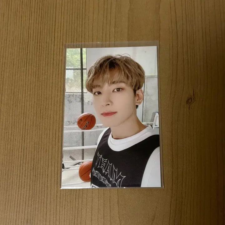 [BUNJANG] SEVENTEEN Wonwoo 2021 Membership Basketball Photocard / 세븐틴 원우 농구틴 2021 멤버쉽 포카