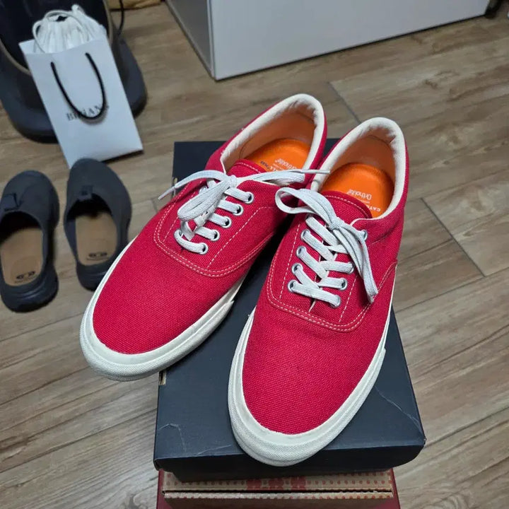 [BUNJANG] Catchball Original Plus Holiday Red Sneakers Size 260 / 260 캐치볼 오리지날 플러스 홀리데이 레드 / 스니커즈 단화 오솔라이트