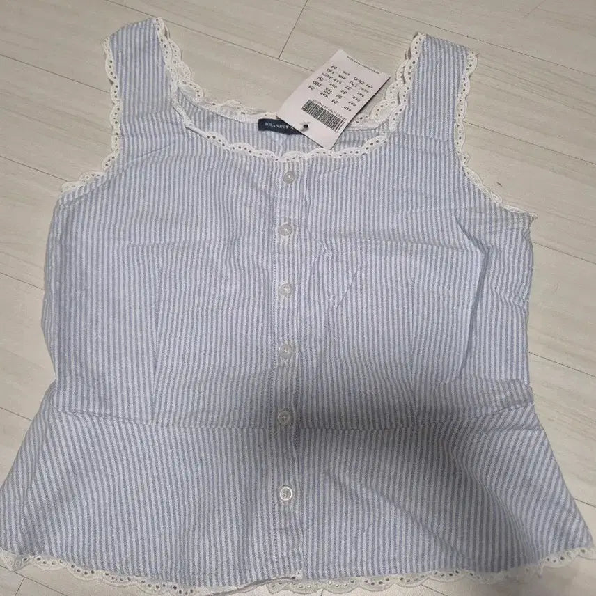 [BUNJANG] Brandy Melville Stripe Lace Sleeveless Top / 브랜디멜빌 스트라이프 레이스 민소매
