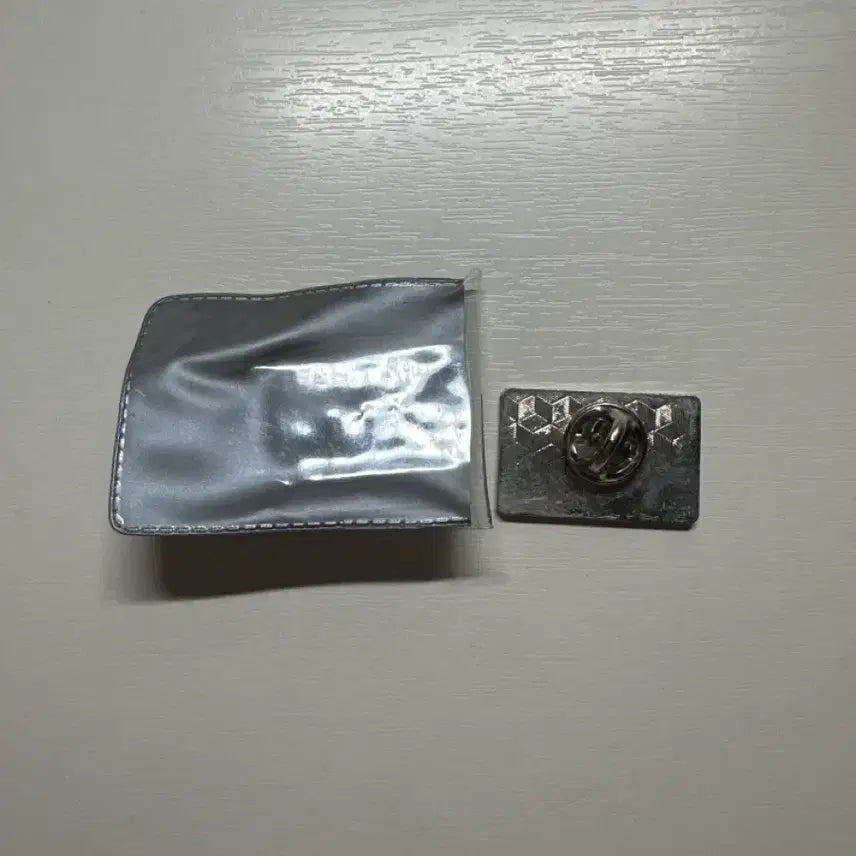 [BUNJANG] EXO Kokobop L-1485 Number Pin Badge / (공굿)엑소 코코밥 KOKOBOP L-1485 넘버 핀뱃지 exo