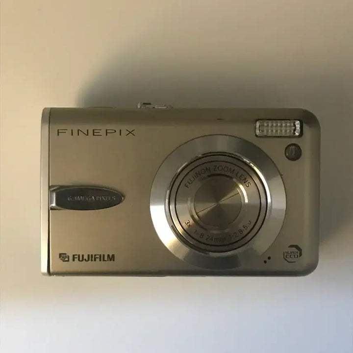 [BUNJANG] Fujifilm FinePix F30 Champagne Gold Digital Camera / 후지필름 파인픽스 F30 샴페인 골드
