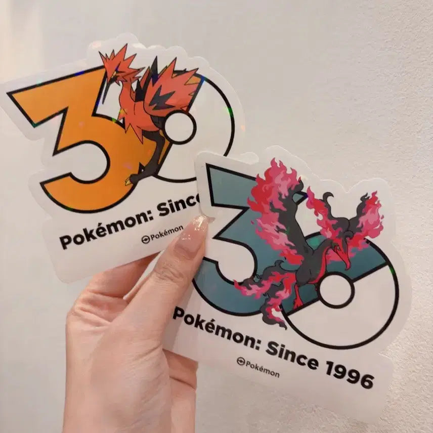 [BUNJANG] Galarian Zapdos Moltres Pokémon 30th Anniversary Sticker Set / 가라르 썬더 파이어 포켓몬 30주년 스티커