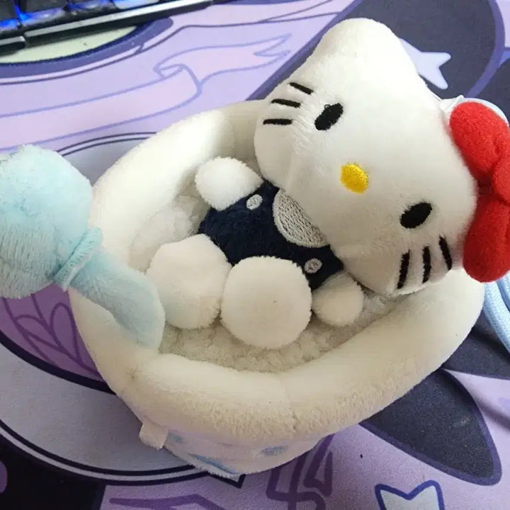 [BUNJANG] Sanrio Authentic Hello Kitty Bath Doll Keychain / 산리오 정품 헬로 키티 목욕 인형 키링
